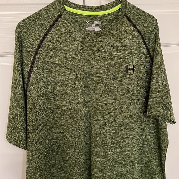 Under Armour Green Tshirt - Picture 2 of 9